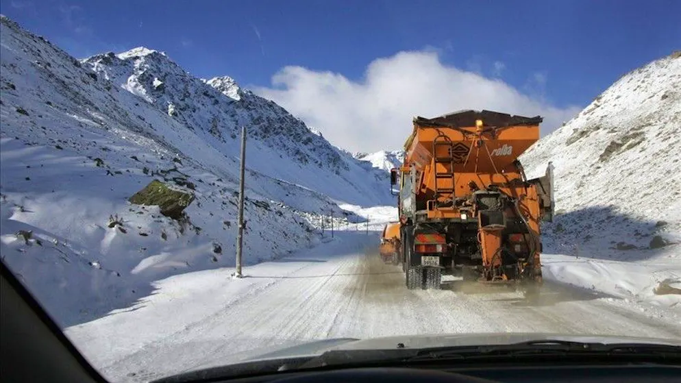 Segnali di primavera. Fine della pausa invernale: riaprono i primi passi nei Grigioni
