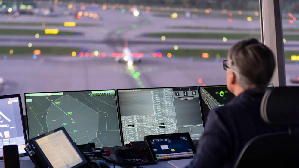 Ecco perché. Skyguide riduce la capacità di avvicinamento all'aeroporto di Zurigo