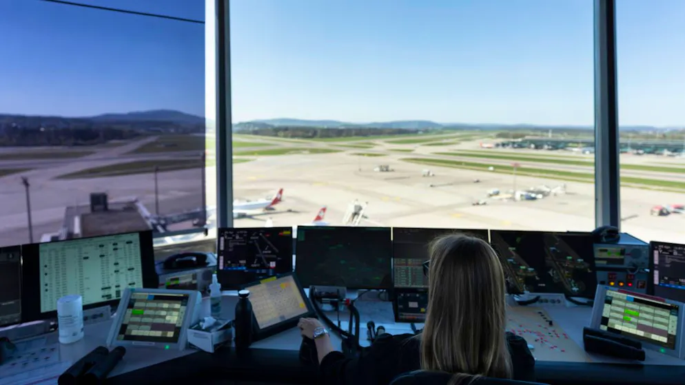 Technische Probleme bei Skyguide. Dauer möglicher Verspätungen am Zürcher Flughafen offen