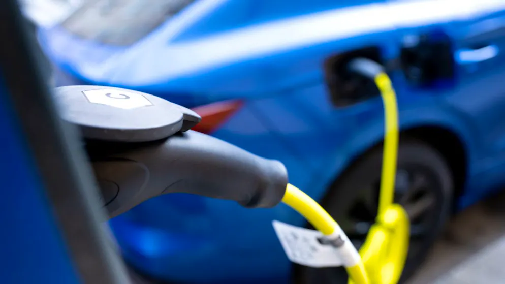 Dal 2027. Imposte più salate per i detentori di veicoli elettrici nei Grigioni