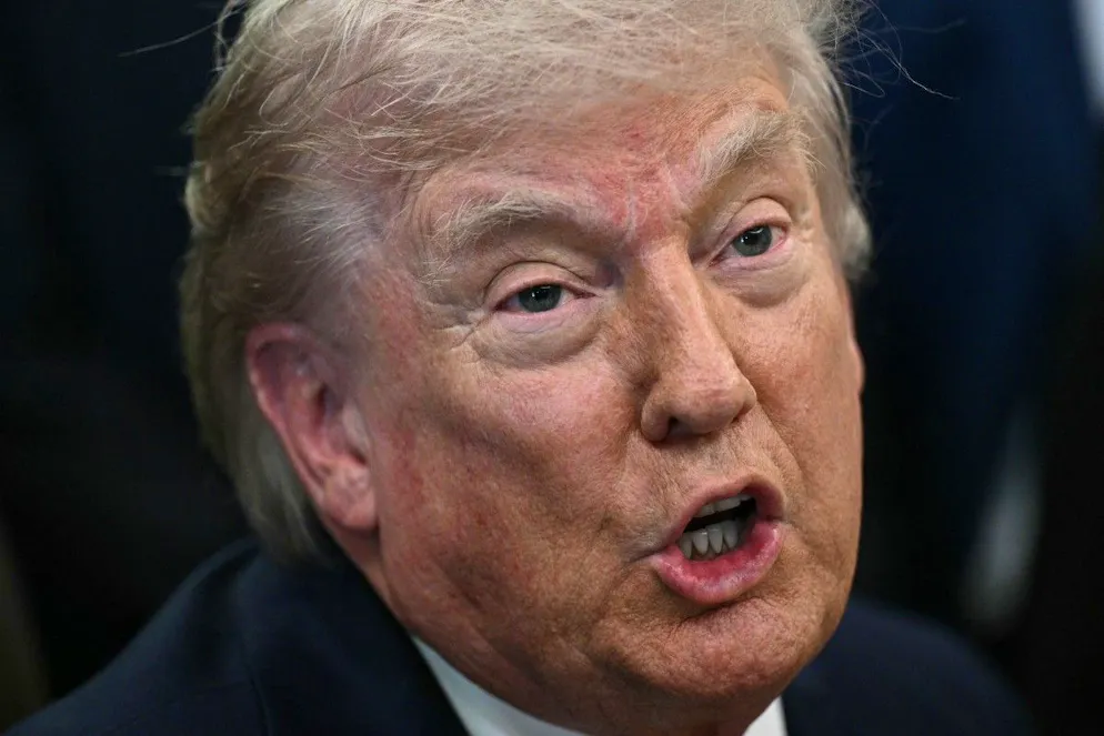 Une journaliste avait demandé au président américain Donald Trump s'il envisageait de recourir à la bombe atomique.