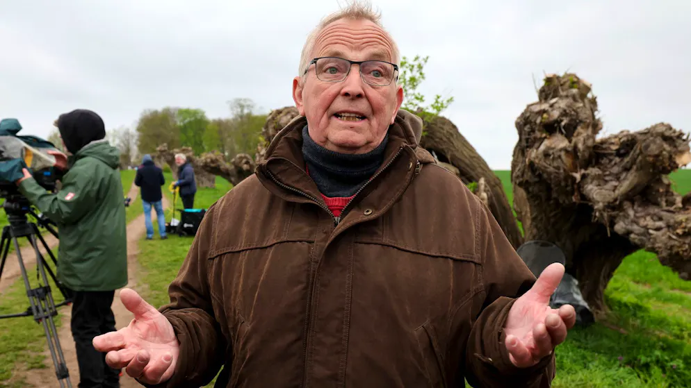 Till Backhaus (SPD), Umweltminister des Landes Mecklenburg-Vorpommern, arbeitet und referiert seit Wochen zum Buckelwal und sieht sich deshalb Kritik ausgesetzt.
