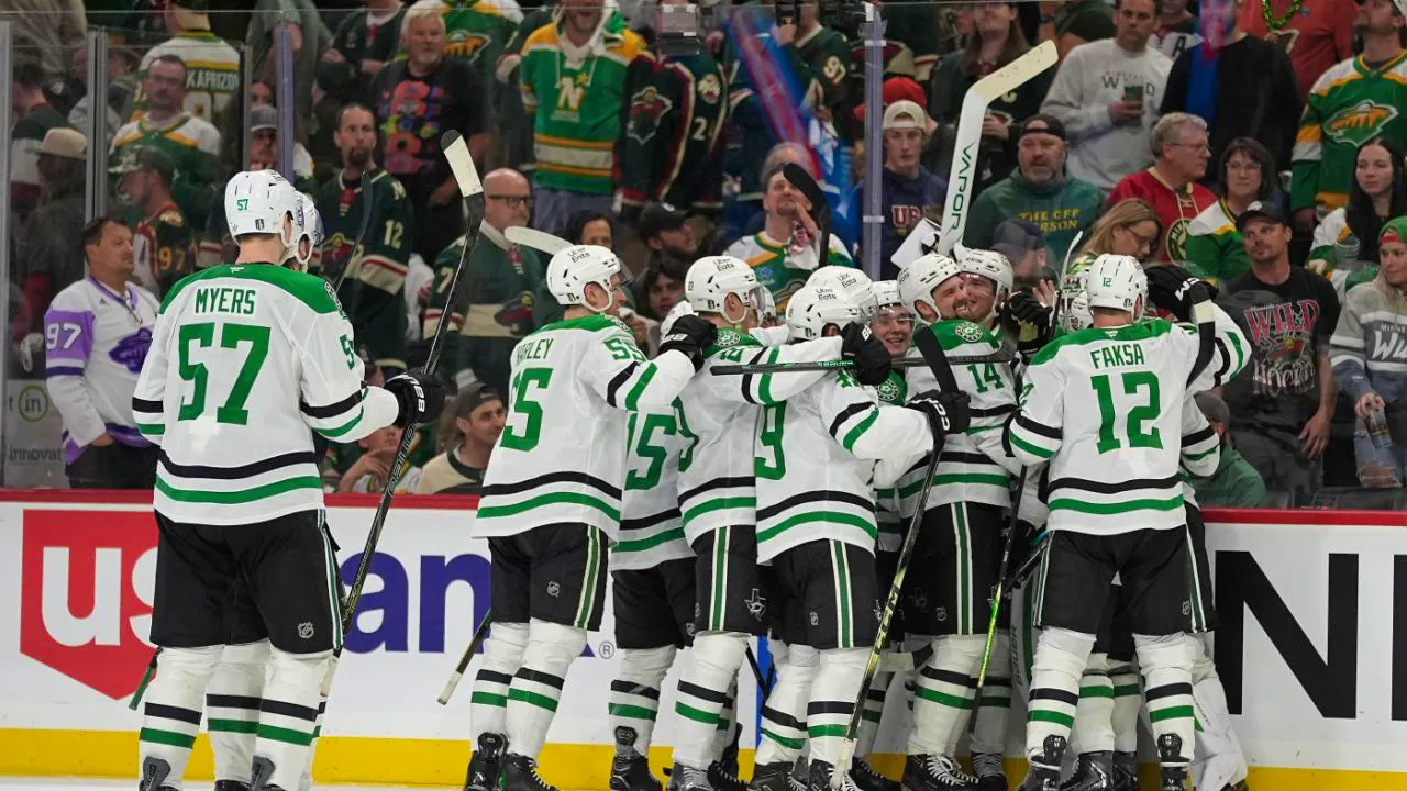 NHL. Stars win deep in overtime