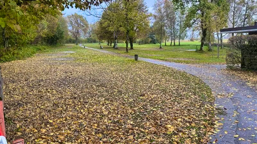 All 130 parking spaces at Badi Auslikon in the Zurich Oberland have been removed without replacement. Many in the community think this is a good thing.