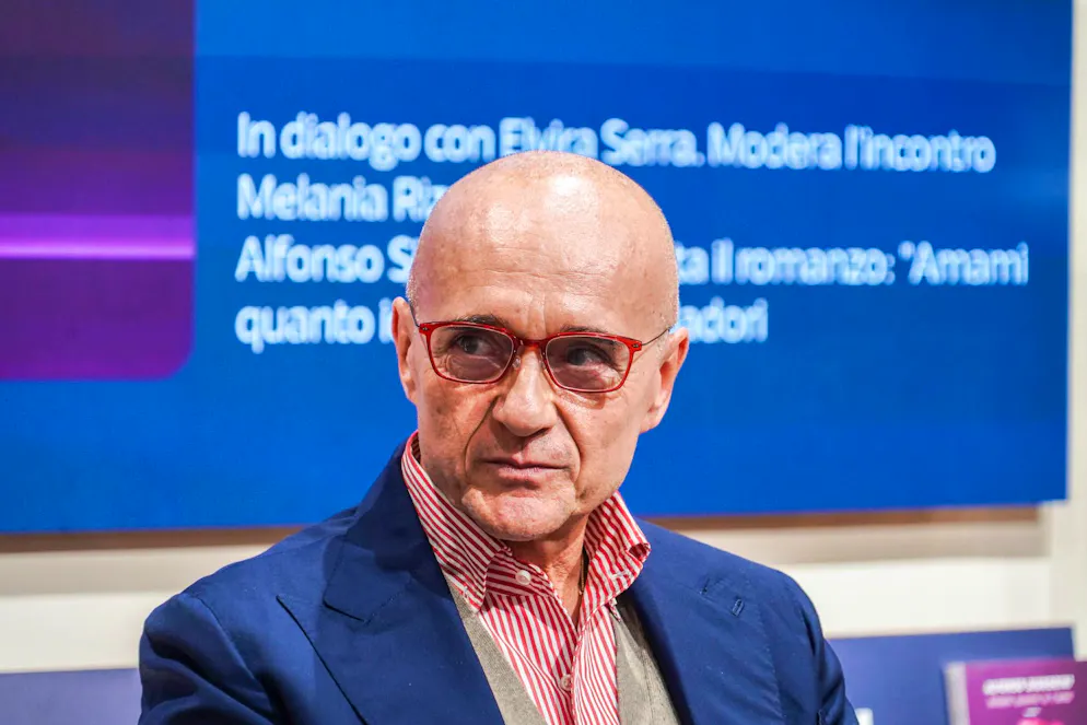 Il giornalista Alfonso Signorini (foto d'archivio).