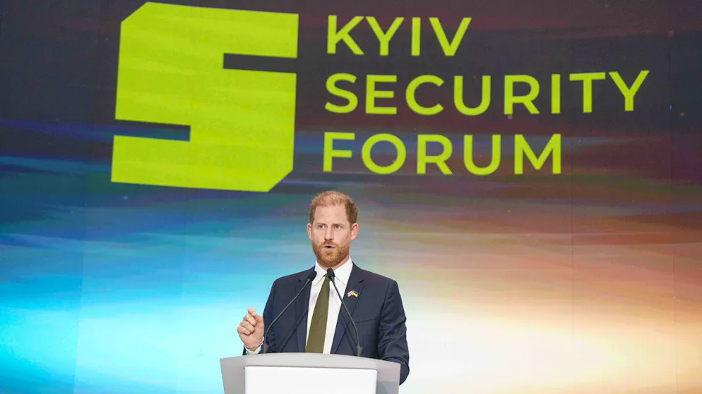 Prinz Harry bei seiner Rede während des Security Forum in Kiew am Donnerstag.