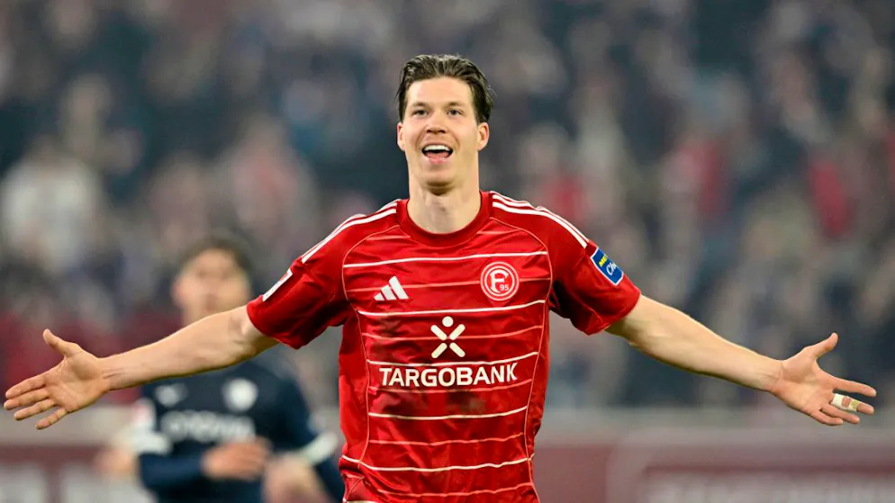Transfer-Ticker. Cedric Itten offenbar zu Werder Bremen ++ Bayern vor Verpflichtung von WM-Star