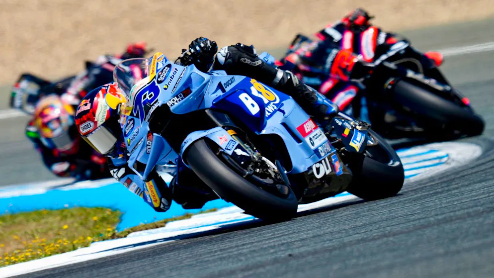MotoGP. Alex Marquez maître du GP d'Espagne, son frère Marc à terre