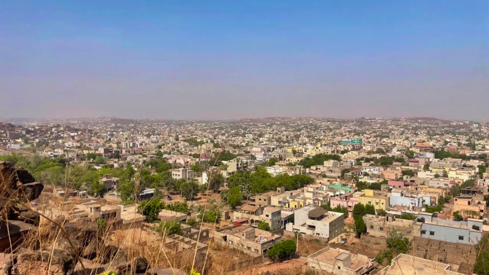 An aerial view of Bamako. According to the military, there have been attacks by "unknown armed terrorists" on barracks and other targets in the Malian capital Bamako. Photo: Uncredited/AP/dpa