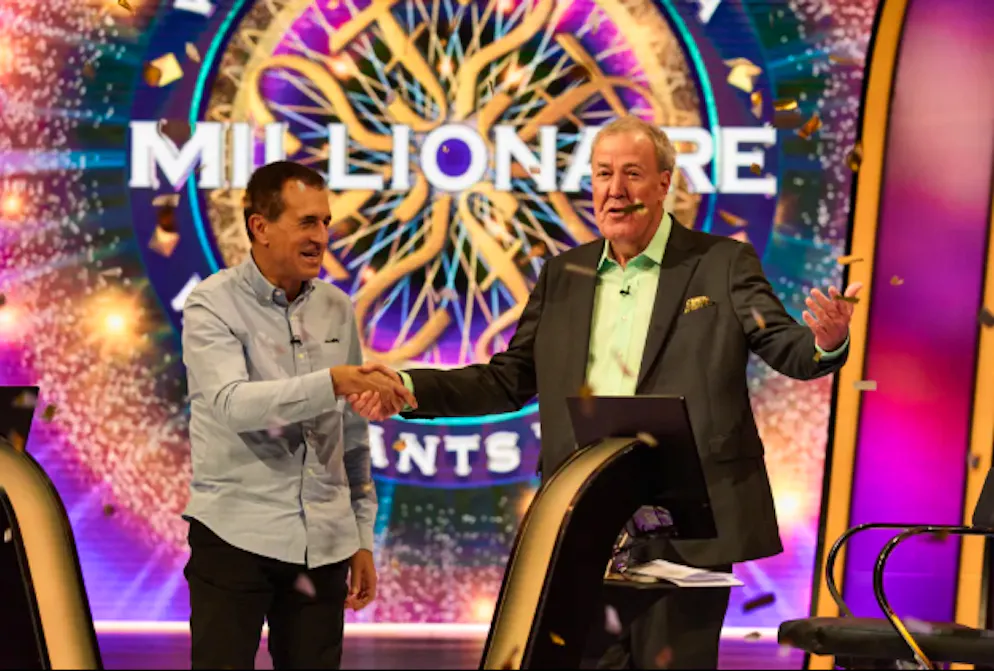 In England gewann zum siebten Mal ein Kandidat die Million bei «Who Wants To Be A Millionaire?» auf ITV. Der Neu-Millionär mit Quizmaster Jeremy Clarkson. 
