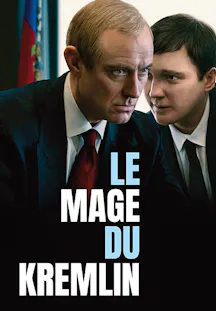 Drame politique Le Mage du Kremlin avec deux hommes en discussion, intrigue de pouvoir en Russie