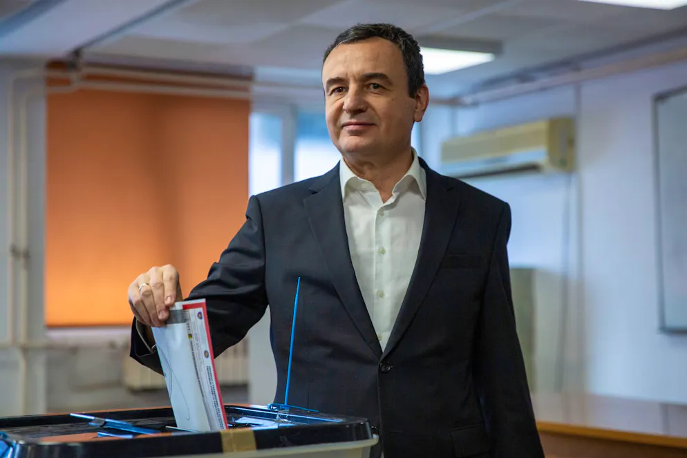 Albin Kurti aveva vinto le ultime elezioni, tenutesi il 28 dicembre scorso, con il 51%.