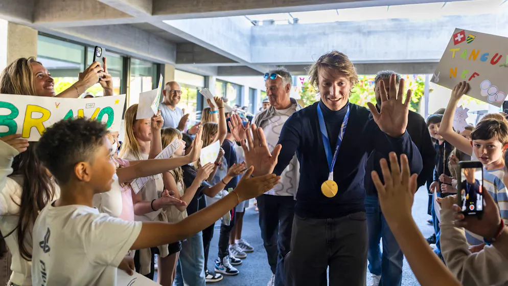 La commune de Veyrier honore son champion olympique Tanguy Nef. Le champion olympique de ski alpin Tanguy Nef a été honoré par sa commune de Veyrier.