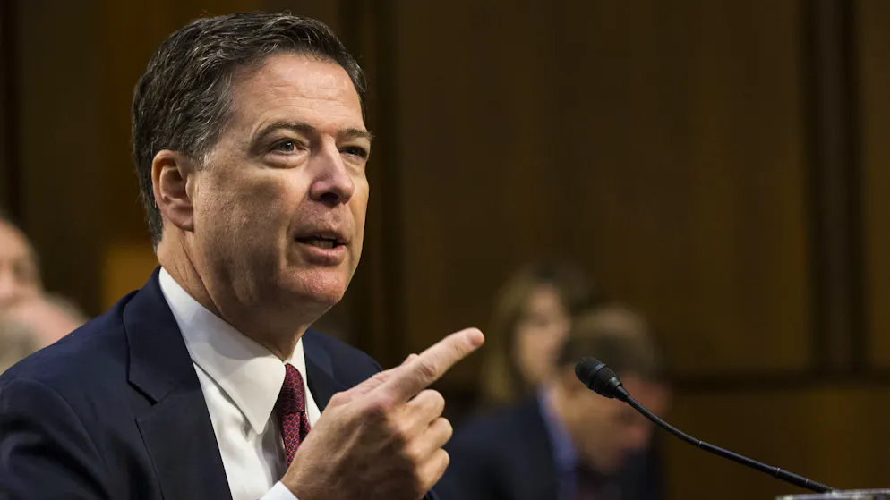 Vendetta of the US president. Shell threat against Trump? Beach photo puts ex-FBI chief in trouble