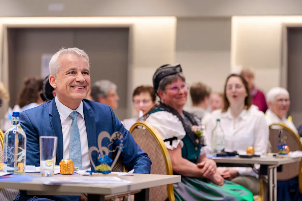If the farmer's wife doesn't want to, everything stands still - except when it comes to the SVP initiative. Federal Councillor Beat Jans made a welcoming speech, but then also spoke about the vote.