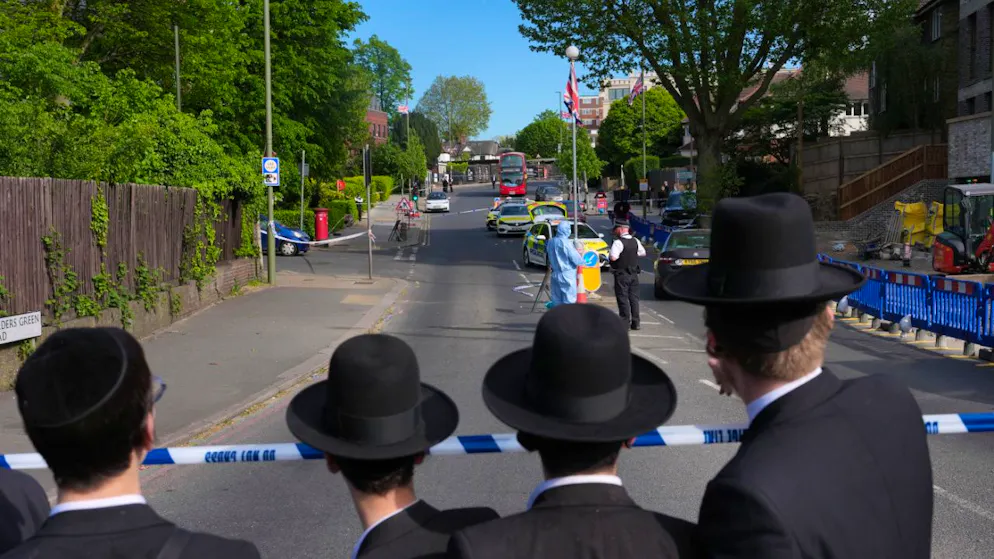 Re Carlo «preoccupato». L'uomo arrestato per l'attacco di Londra ha problemi di salute mentale e precedenti
