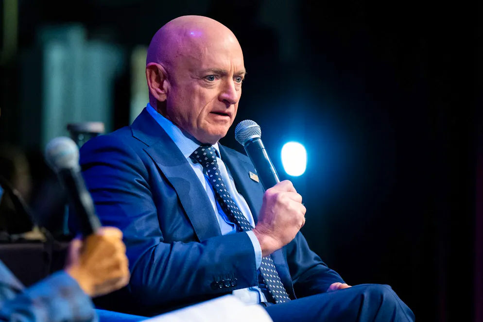 «Ihre Antwort macht dem amerikanischen Volk klar, weshalb Sie für diese Aufgabe ungeeignet sind»: Der demokratische Senator Mark Kelly hat US-Verteidigungsminister Pete Hegseth scharf kritisiert.