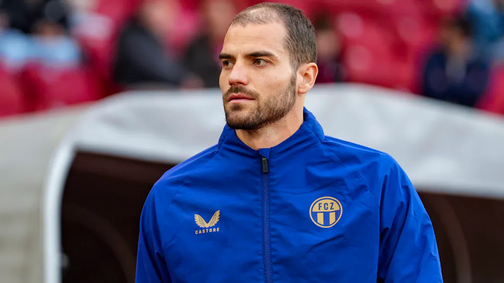 Bernegger opts for Huber after all. After just one game: FCZ goalkeeper Brecher has to return to the bench