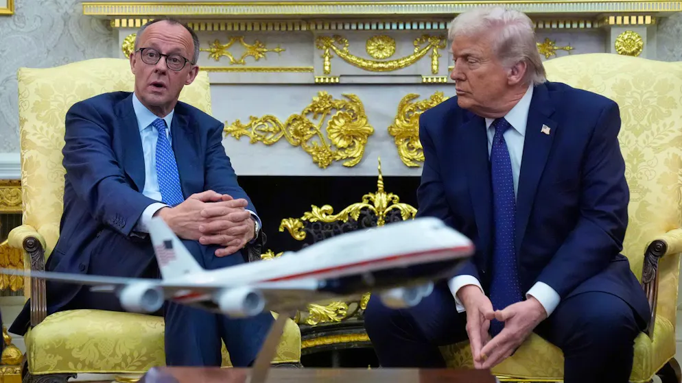 Da schien ihr Verhältnis noch besser: Anfang März empfängt Trump (r.) den Kanzler im Weissen Haus.