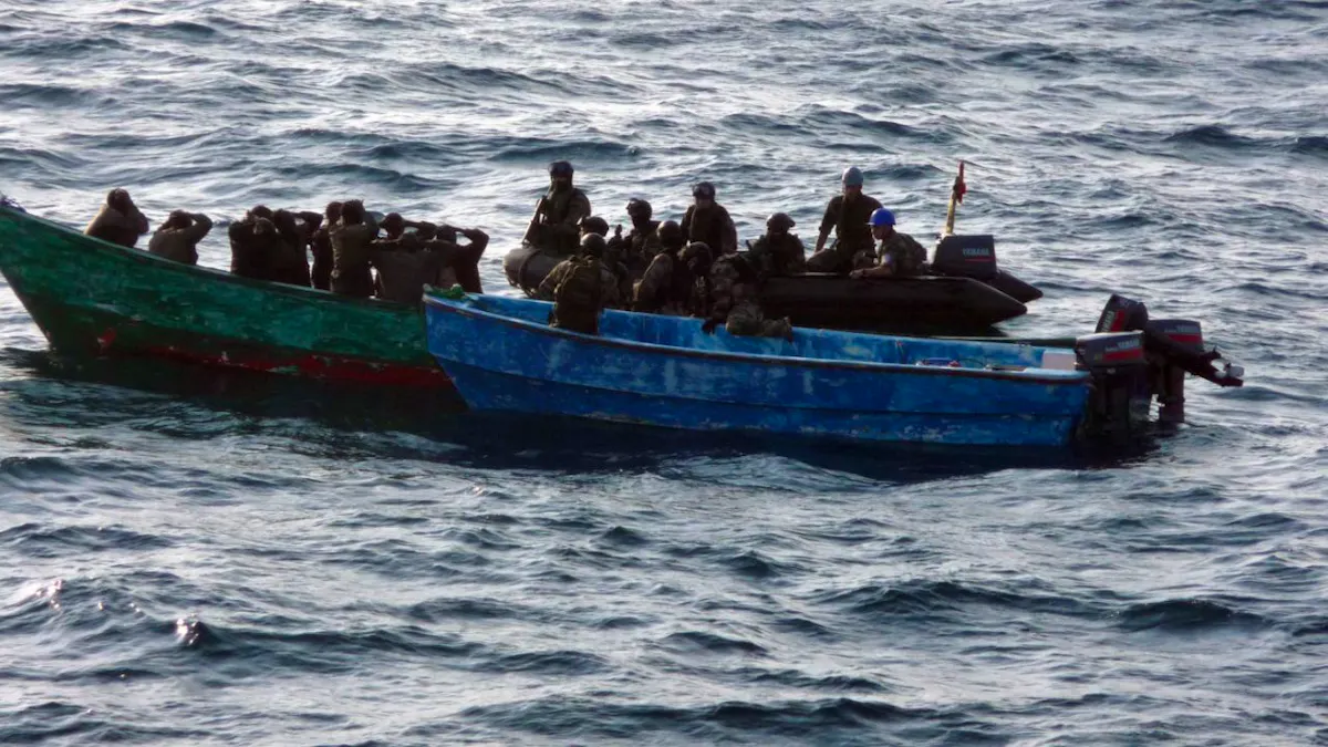 Somali açıklarında üç gemi kaçırıldı: Korsanlık yeniden mi canlanıyor? — image 1