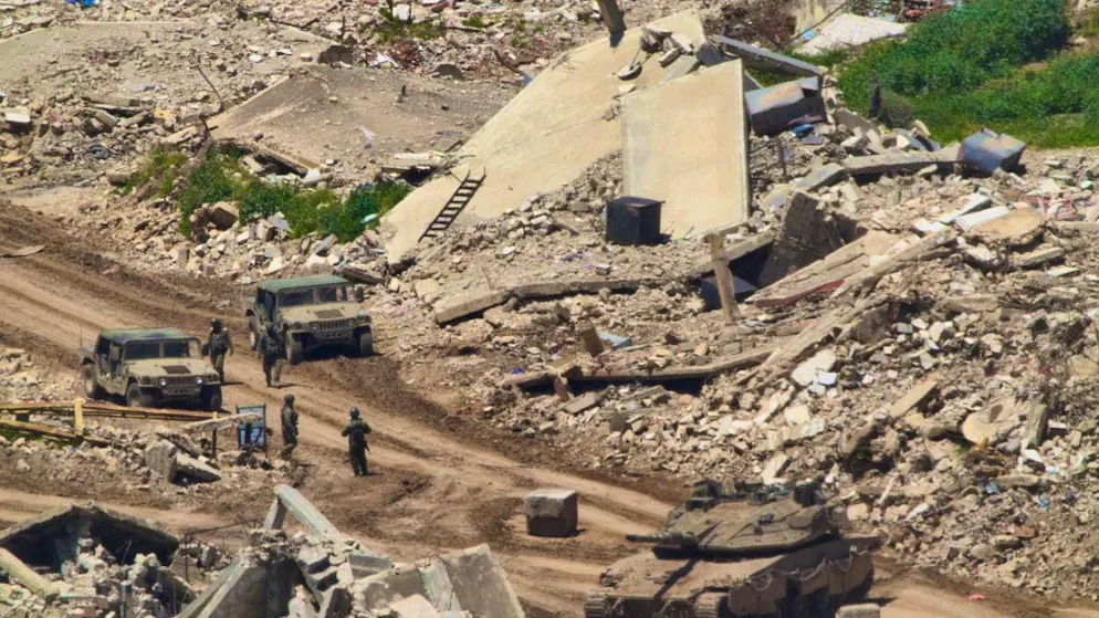 Israeli soldiers operating in southern Lebanon, seen from northern Israel. Photo: Ariel Schalit/AP/dpa