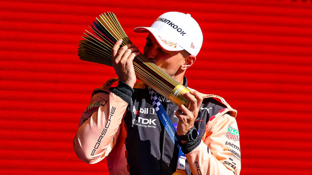 «Macht das Ganze sehr emotional». Nico Müller löst bei Formel-E-Sieg in Berlin Versprechen an Sohn ein