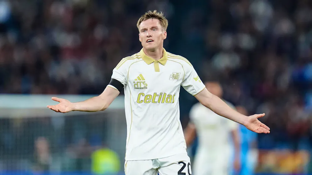 Pisa (im Bild Michel Aebischer) steigt aus der Serie A ab
