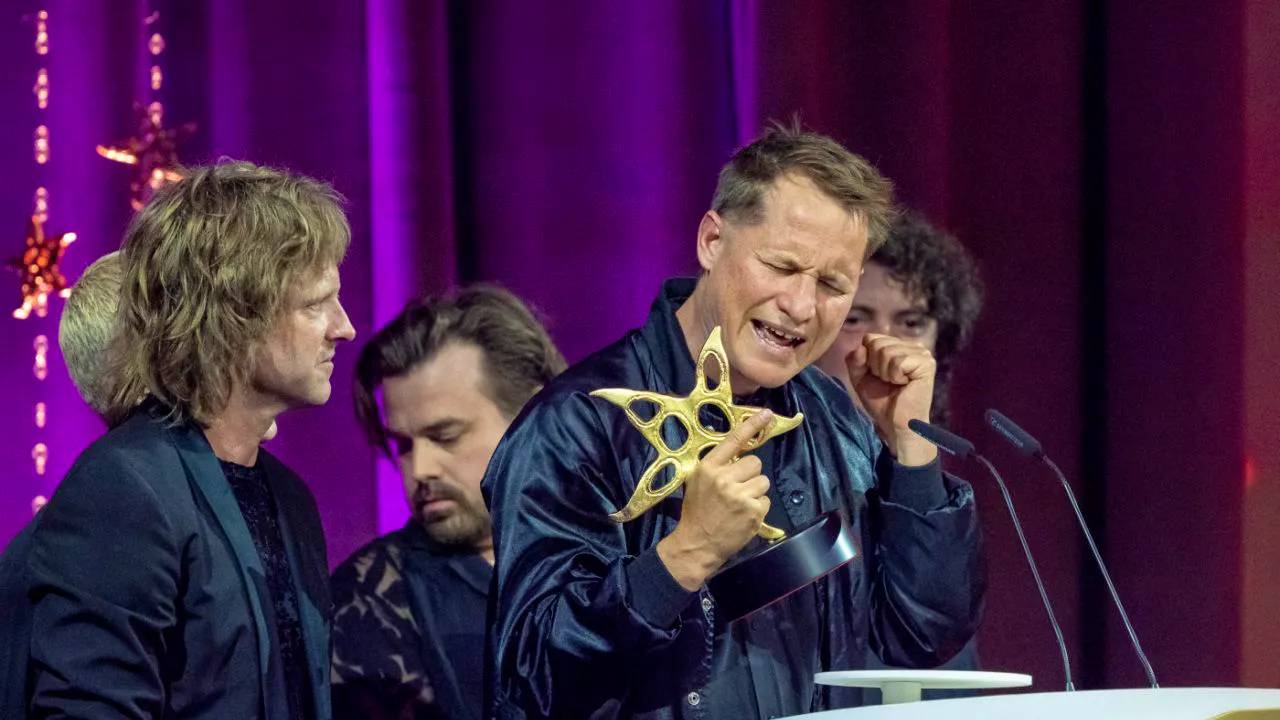 Auszeichnungen. Prix Walo für Hecht, Linda Fäh und Stephan Eicher