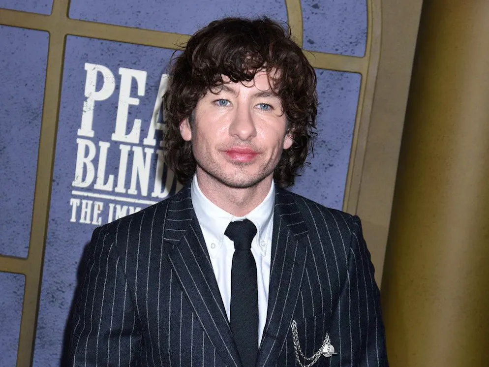 Barry Keoghan a enfin répondu à la rumeur qui agit toujours les fans de Sabrina Carpenter: il aurait été infidèle à la chanteuse.