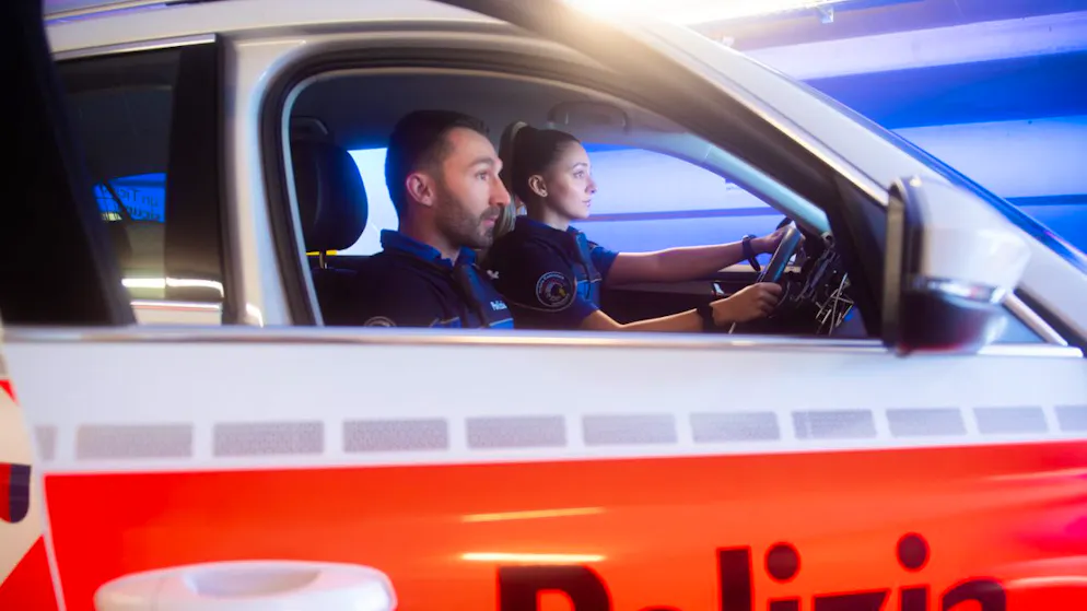 Die Tessiner Kantonspolizei vermutet, dass das Feuer auf dem Dach in Chiasso ausbrach, als vier Arbeiter mit einem Gasbrenner Arbeiten ausführten. (Symbolbild)