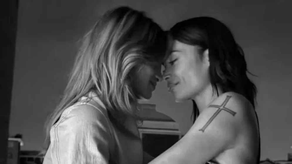 Non solo amicizia. Franceska Nuredini dedica un dolce scatto a Elodie per i suoi 36 anni