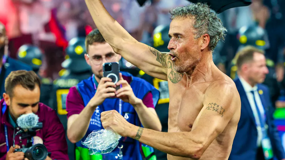 Fussball-Kracher in München. Tickets für 8000 Euro, ein PR-Coup und Gewittergefahr über der Allianz Arena