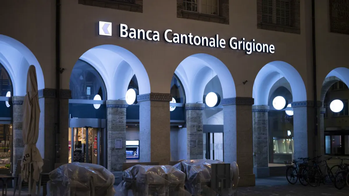 Klage gegen Graubündner Kantonalbank: Kunde fordert mittleren dreistelligen Millionenbetrag — image 2