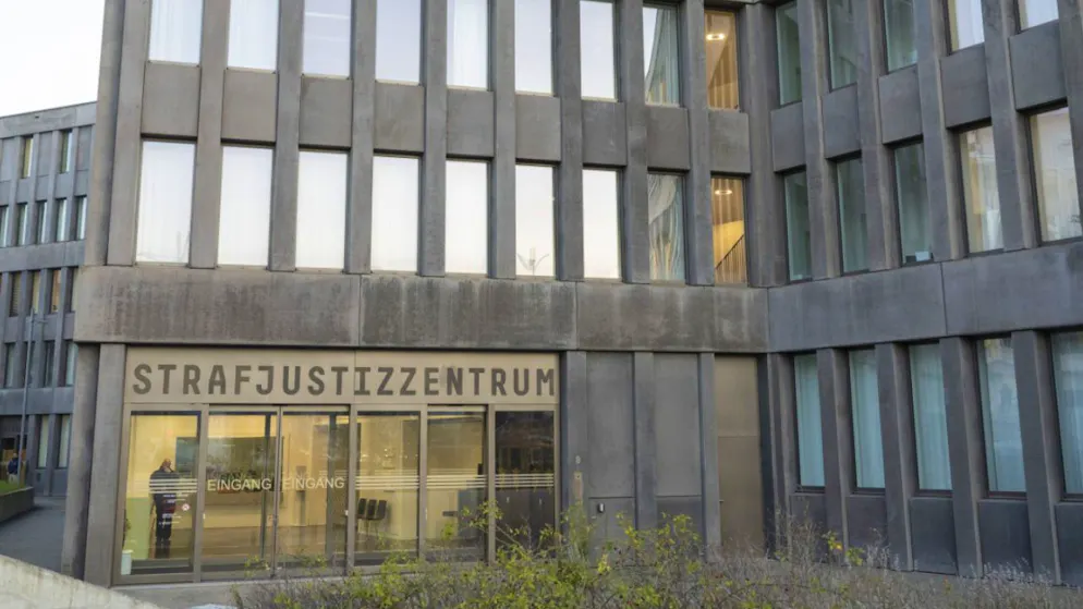 A Basilea Campagna. Al via il processo per l'omicidio di un ex finalista di Miss Svizzera
