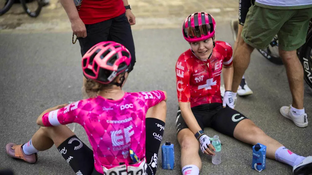 Noemi Rüegg (right, during the Tour de Suisse last summer) has to abandon the Vuelta after crashing as leader