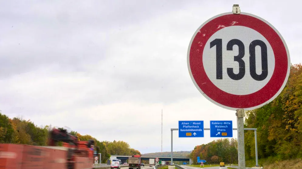 A speed limit of 130 kilometers per hour on freeways like in Germany and other countries? The responsible National Council committee says no. (archive picture)