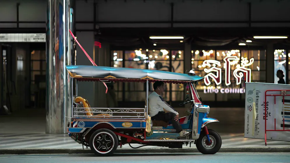 Sex im Tuk-Tuk. Thailand will gegen «unangemessenes Benehmen» von Touristen vorgehen