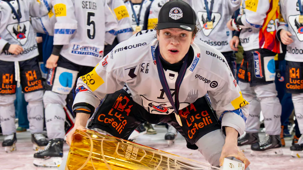 Titré avec Fribourg-Gottéron. Attilio Biasca : «Ce furent les trois meilleurs jours de ma vie»