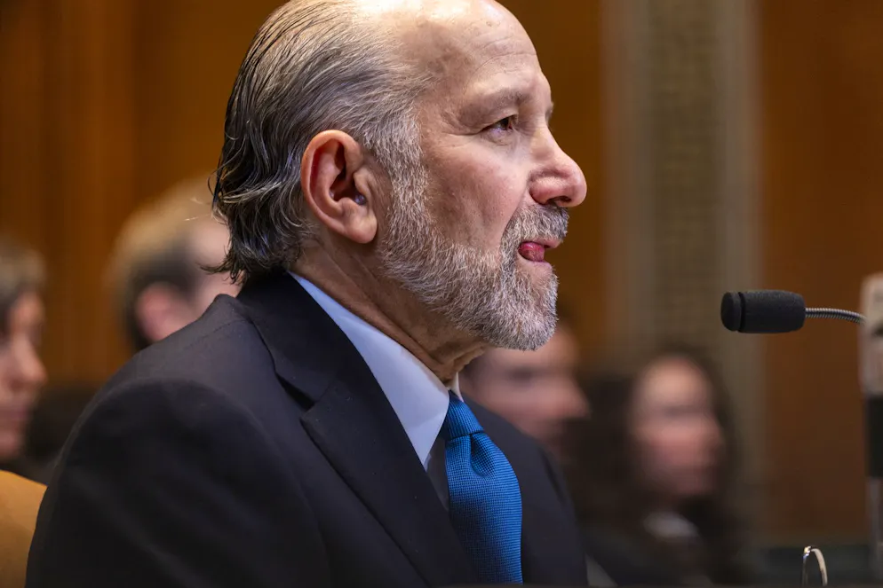 Howard Lutnick a été entendu à huis clos par une commission parlementaire au sujet de ses liens avec Epstein.