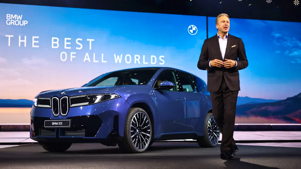 Der Autobauer BMW hat im ersten Quartal 2026 weniger umgesetzt und einen Gewinnrückgang hinnehmen müssen. Es war das letzte Quartal unter dem scheidenden Chef Oliver Zipse.(Archivbild)