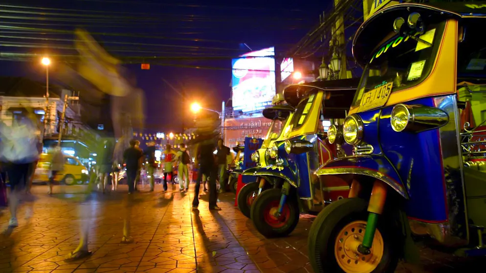 Dopo l'ennesimo episodio. Troppi turisti sorpresi a fare sesso in pubblico, la Thailandia promette una stretta
