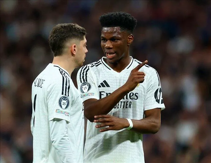 Calcio. Real, rissa e contestazioni