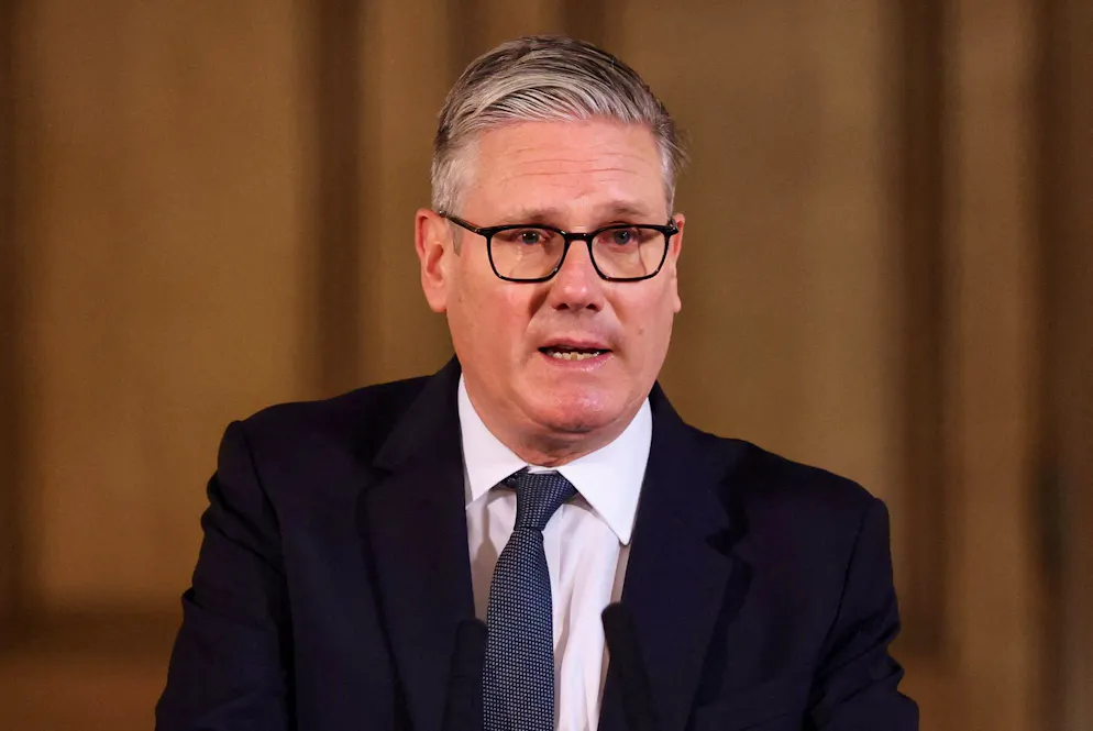 «Keir Starmer est le réceptacle de la déception, de la désillusion et de la lenteur à concrétiser le changement» promis, note Luke Tryl, directeur du think tank More in Common.