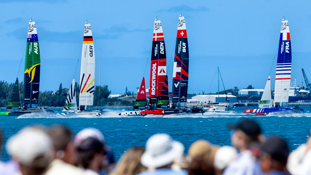 SailGP in the stream. What will the Swiss boat show at the sailing spectacle in Bermuda?