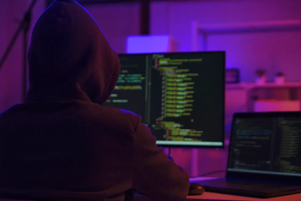 Der Beschuldigte Karl F. soll im Januar 2023 übers Darknet versucht haben, seine Ex-Partnerin umbringen zu lassen. 