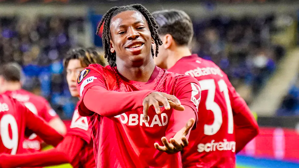 Johan Manzambi et ses coéquipiers ont l'occasion d'offrir à Freiburg sa première finale continentale.