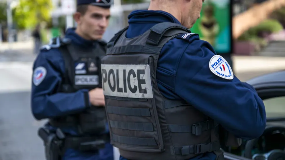 Le compagnon de la défunte, déjà condamné pour des violences conjugales à son égard, avait été placé en garde à vue mardi dans le cadre de l'enquête de police, dans l'attente de cette autopsie (image symbolique).