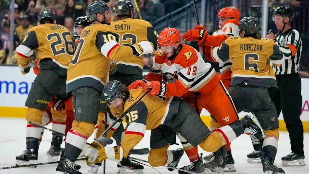 The Anaheim Ducks were superior to the Vegas Golden Knights in the second quarter-final game