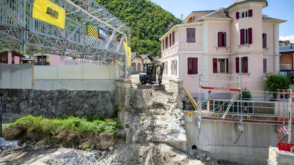 Vallese. La faglia dei Fios costringe il comune di Chippis a demolire un ponte