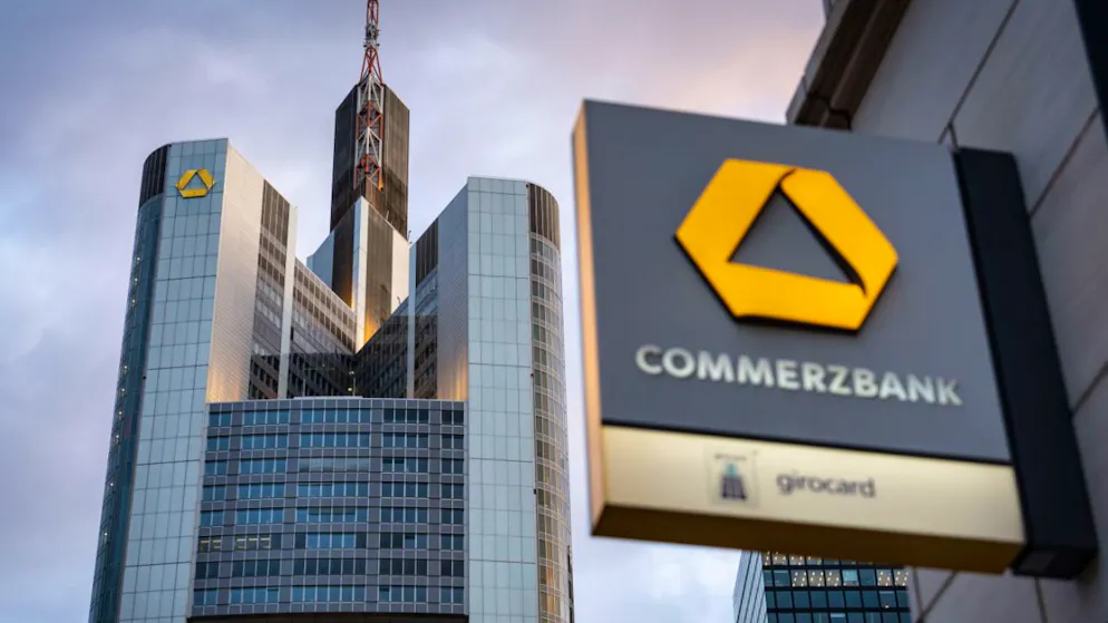 Die deutsche Commerzbank kündigt einen weiteren Stellenabbau an. (Archivbild)